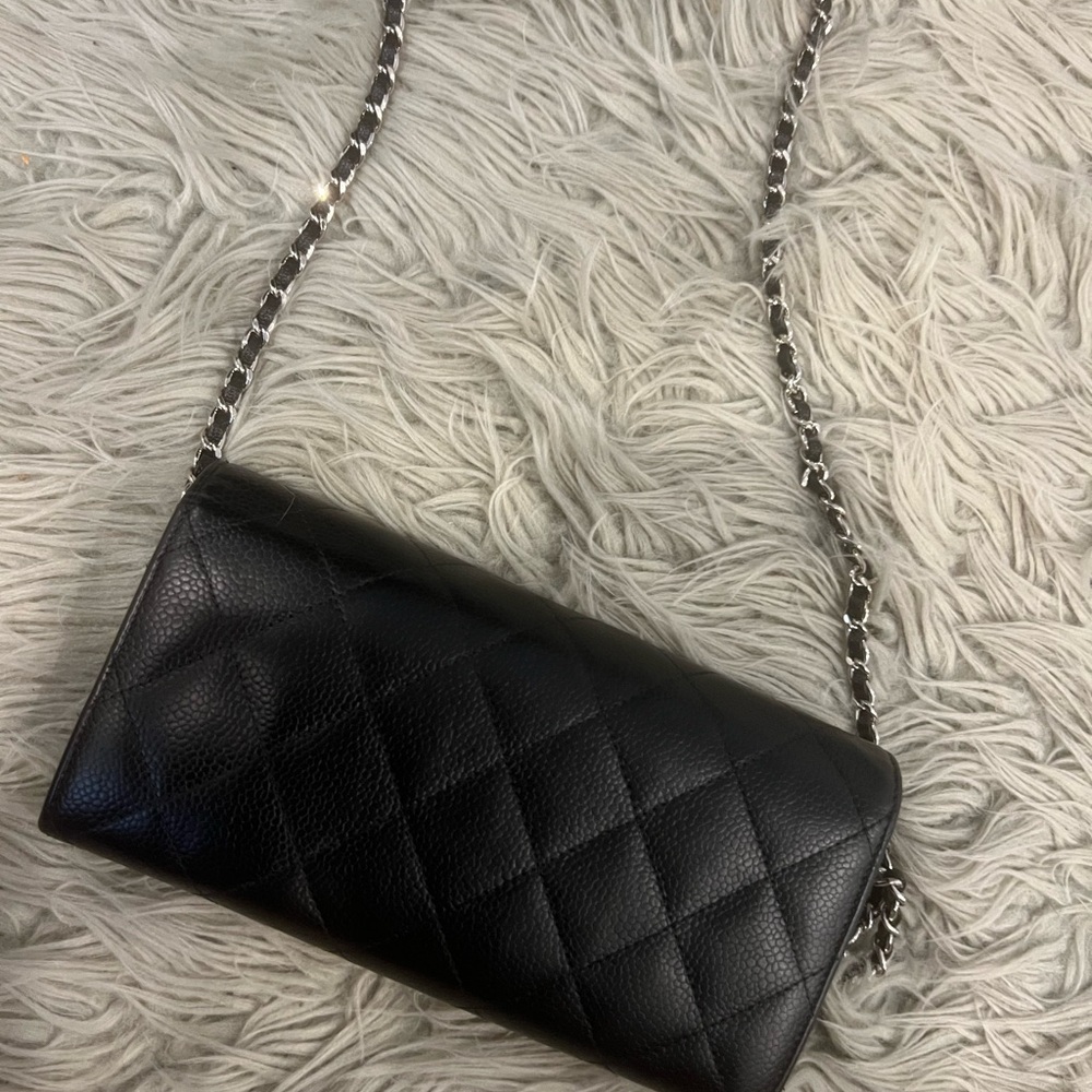Chanel Black Quilted Leather Chain Bag - Picture 3 of 4